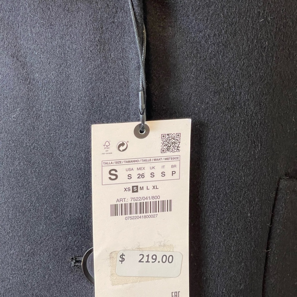 Zara Elegant Black Hooded Coat - Picture 5 of 5